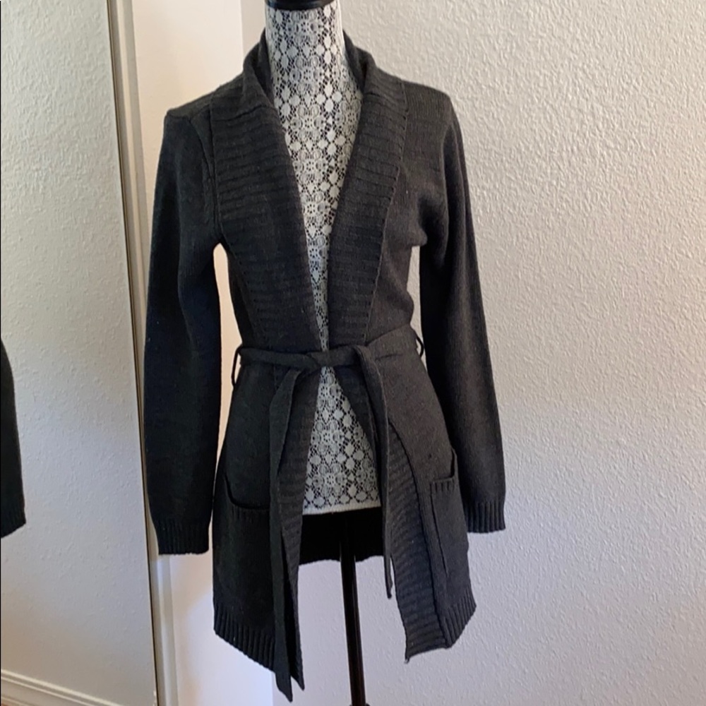 Rampage charcoal gray sweater with tie and pockets
